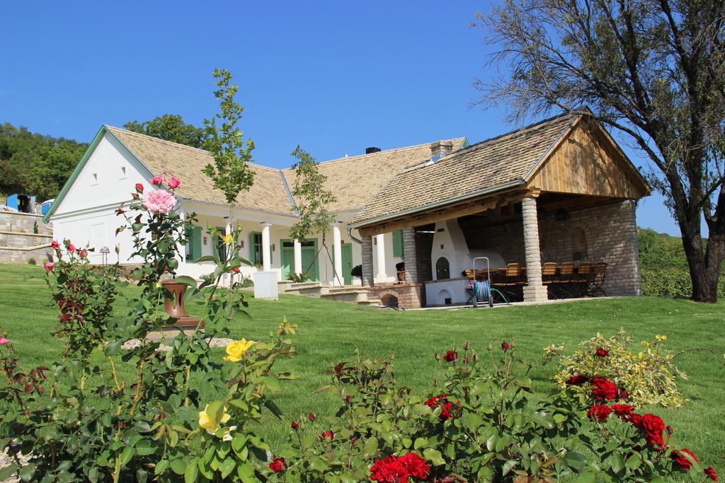 Takler Kuria Hotel Szekszárd Exterior foto